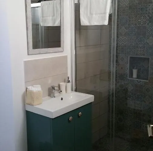 Inn Magdalene's House 2*