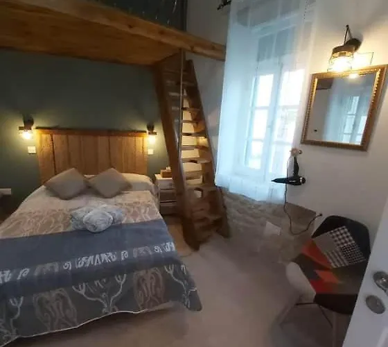 Magdalene's House Inn 2*