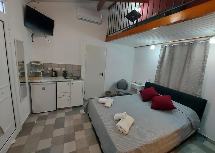 Inn Magdalene's House 2*