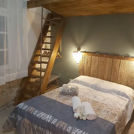 אורחן Magdalene's House לרנקה